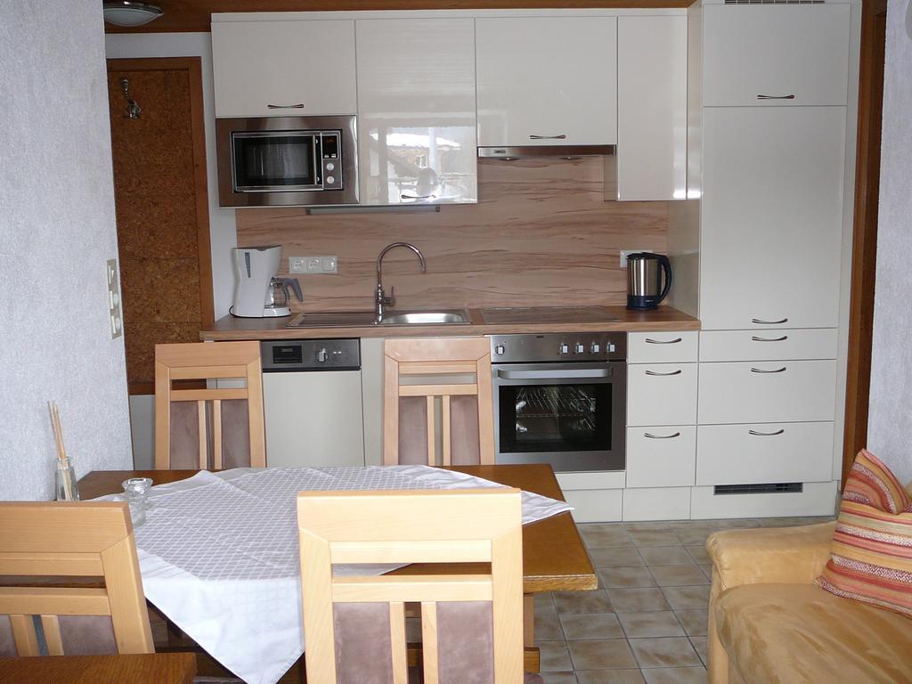 Ferienhaeuschen Kathrein Βίλα Ehenbichl Δωμάτιο φωτογραφία